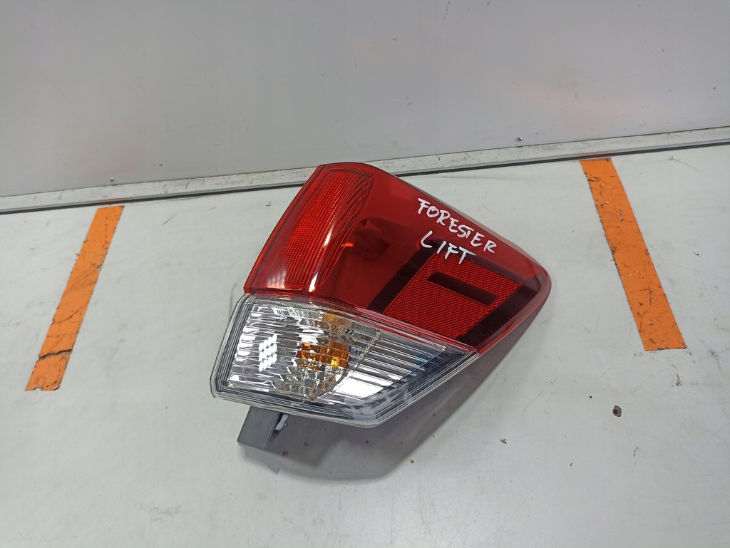 фото №1, Subaru forester v lift лампа правая задняя задняя