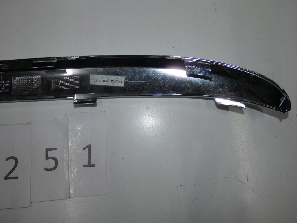 Хром, молдинг бампера передний chrysler 300c левый 251. Доставка