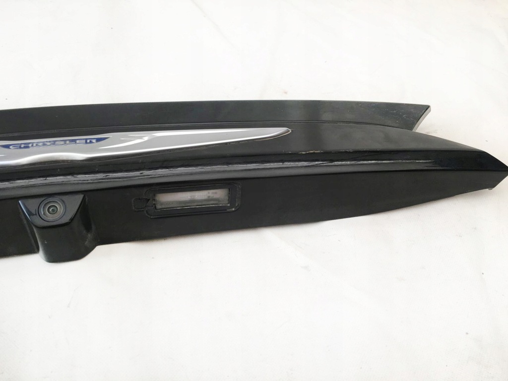 фото №9, Chrysler pacifica 17- накладка крышки задняя