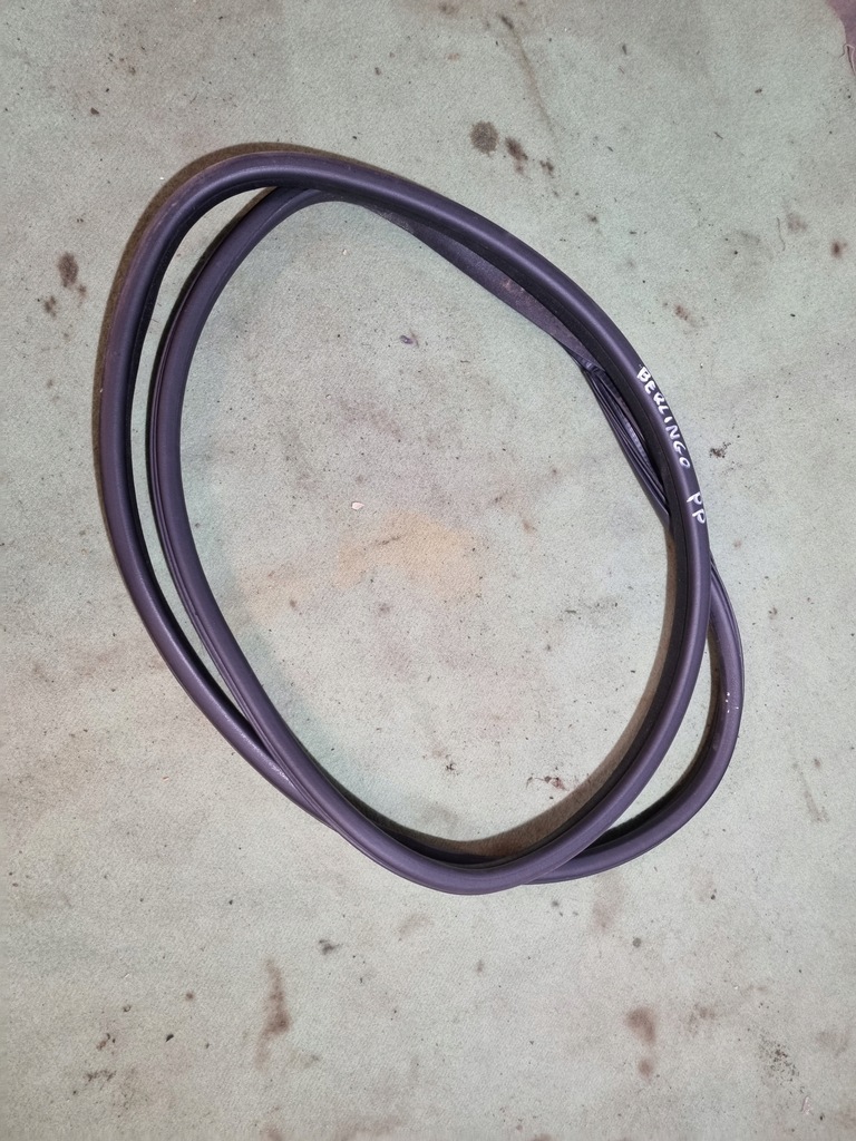 фото №1, Прокладка дверь правый перед peugeot partner berlingo rifter iii 3 iv kraków