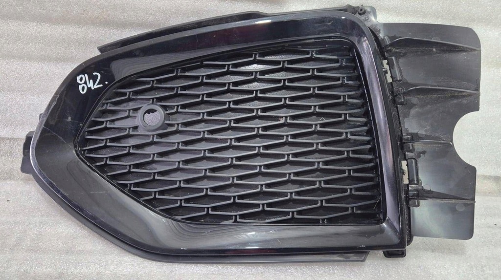 фото №1, Решётка левая бампера перед jaguar f-pace