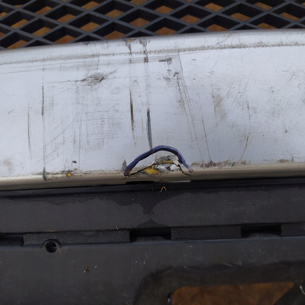 Mercedes ml w164 бампер перед xenox усилитель Киев