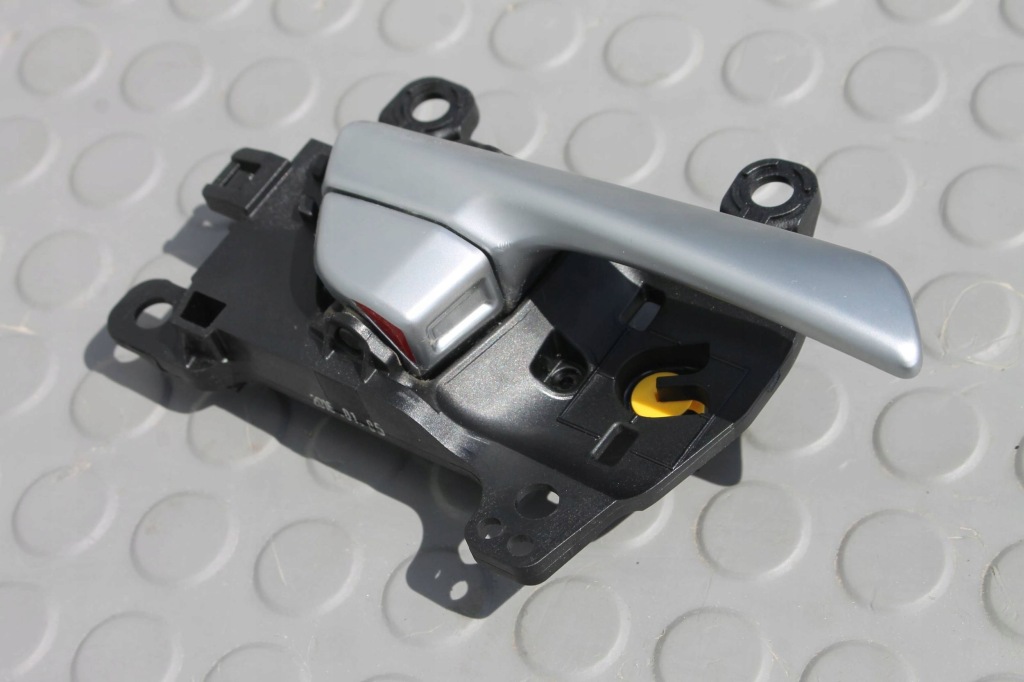 фото №2, Ручка дверь внутренняя правая правый перед hyundai tucson ii iii 15-20