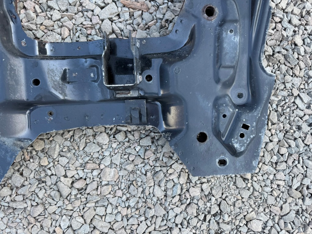 Подрамник подвеска передний подрамник подрамник подрамник citroen c3 picasso 08- Цена