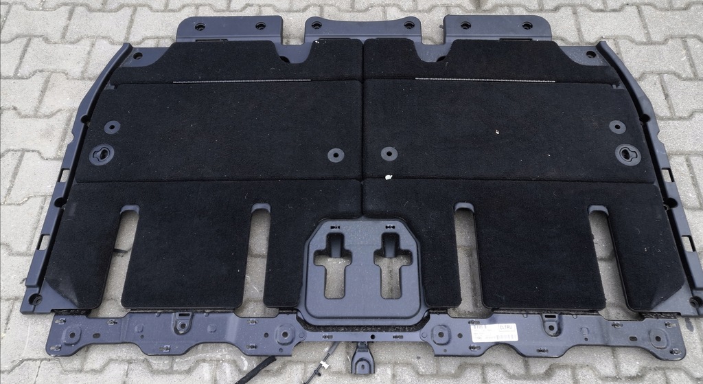 фото №1, Pacifica 2016-20 пол коврик обшивка задняя