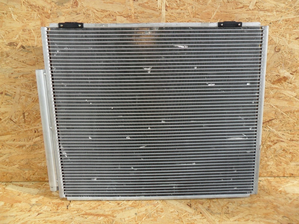 фото №9, Toyota hilux 2005- радиатор кондиционера