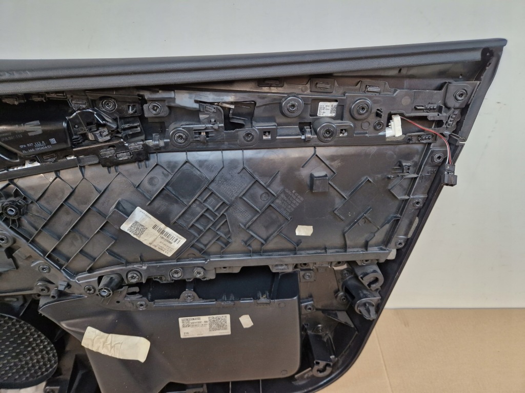 фото №7, Seat leon iv 4 обшивка накладка дверь передних левых перед ambilight 5fa86