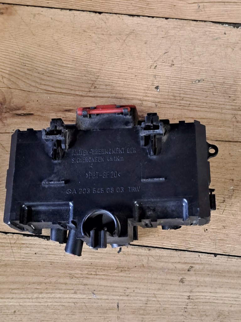 Купить Предохранитель главный a2035450803 кондиционера mercedes w203