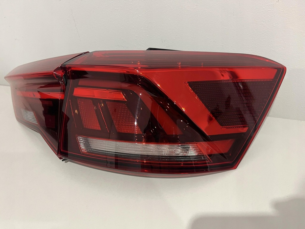 фото №5, Vw t-roc 2ga лампы задняя комплект левая правая