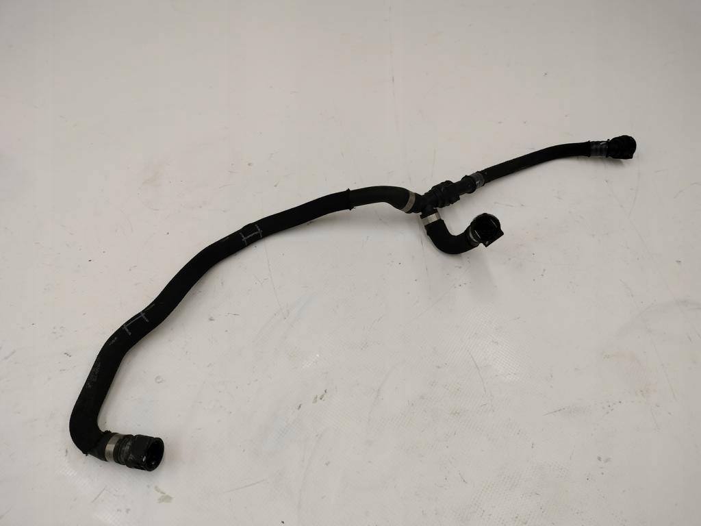 Патрубок труба води bmw 2 218d 2.0d u06 23r 7925784 в Україні