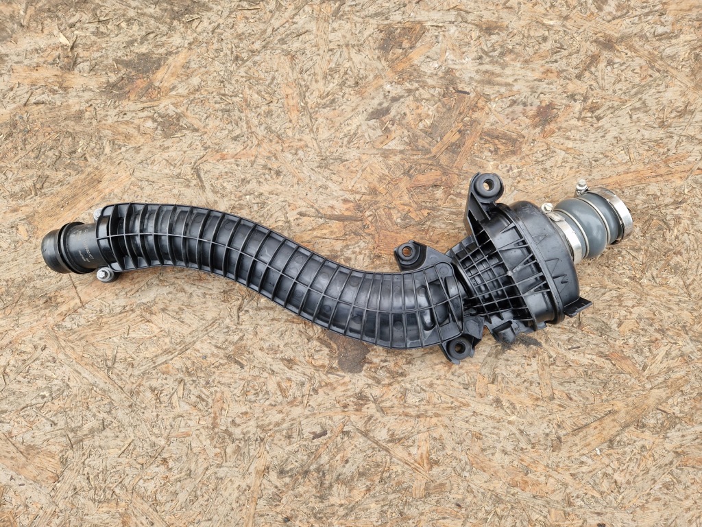 фото №1, Труба воздухозаборник mercedes glb x247 2.0cdi 654920 a6540980107