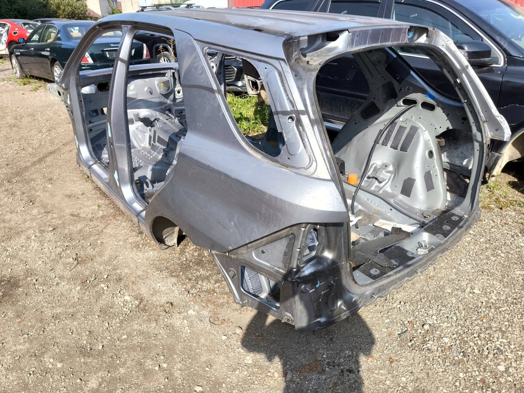 Купить Четверть задняя левая сторона mercedes-benz ml w166