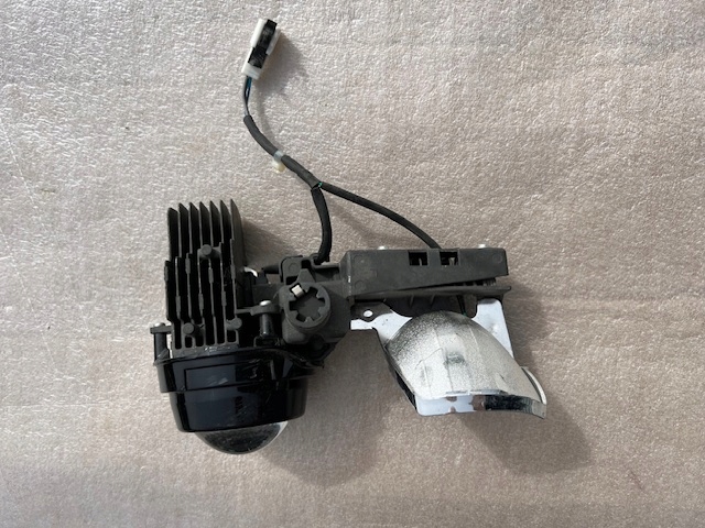 фото №3, Mazda cx-3 2015-линза лампы перед full led eu