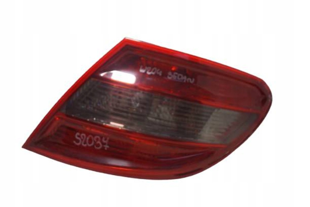 Купить Mercedes w204 sedan лампа правый задний  2048203064r