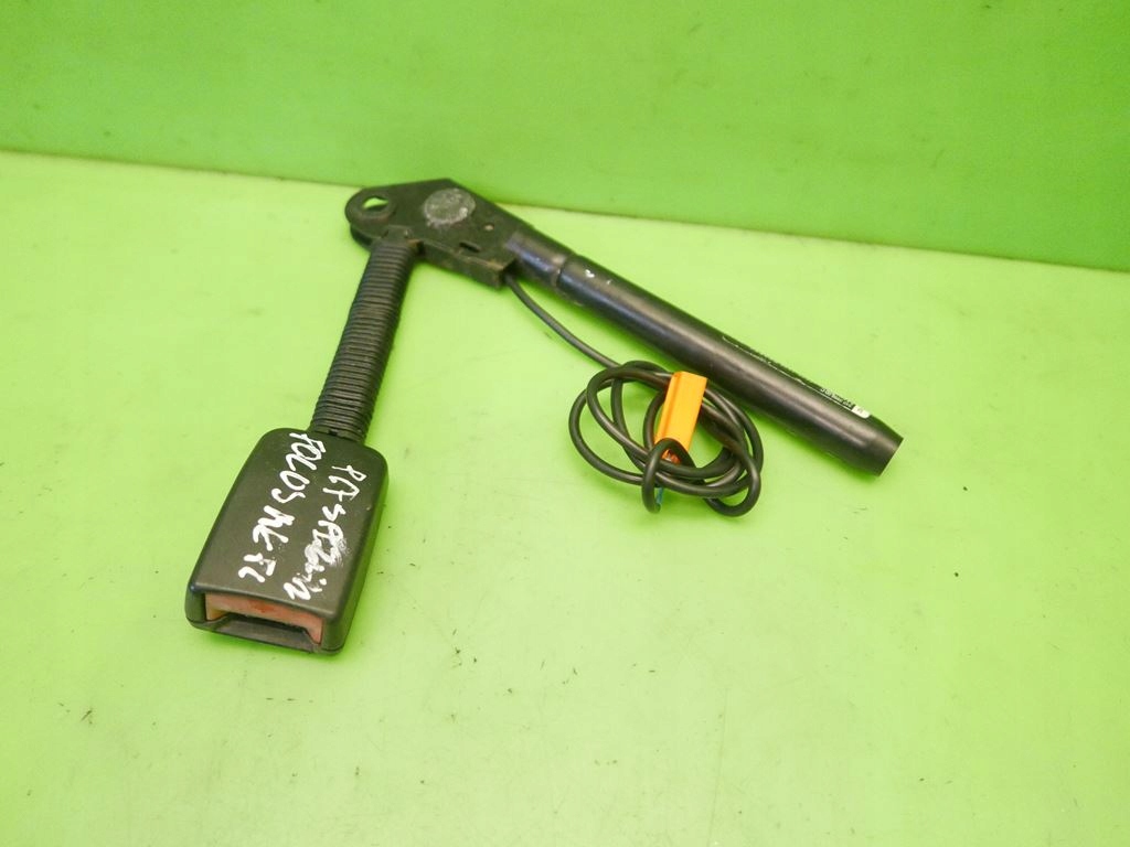 Замок натяжитель поперечина правое  перед ford focus mk1 Доставка