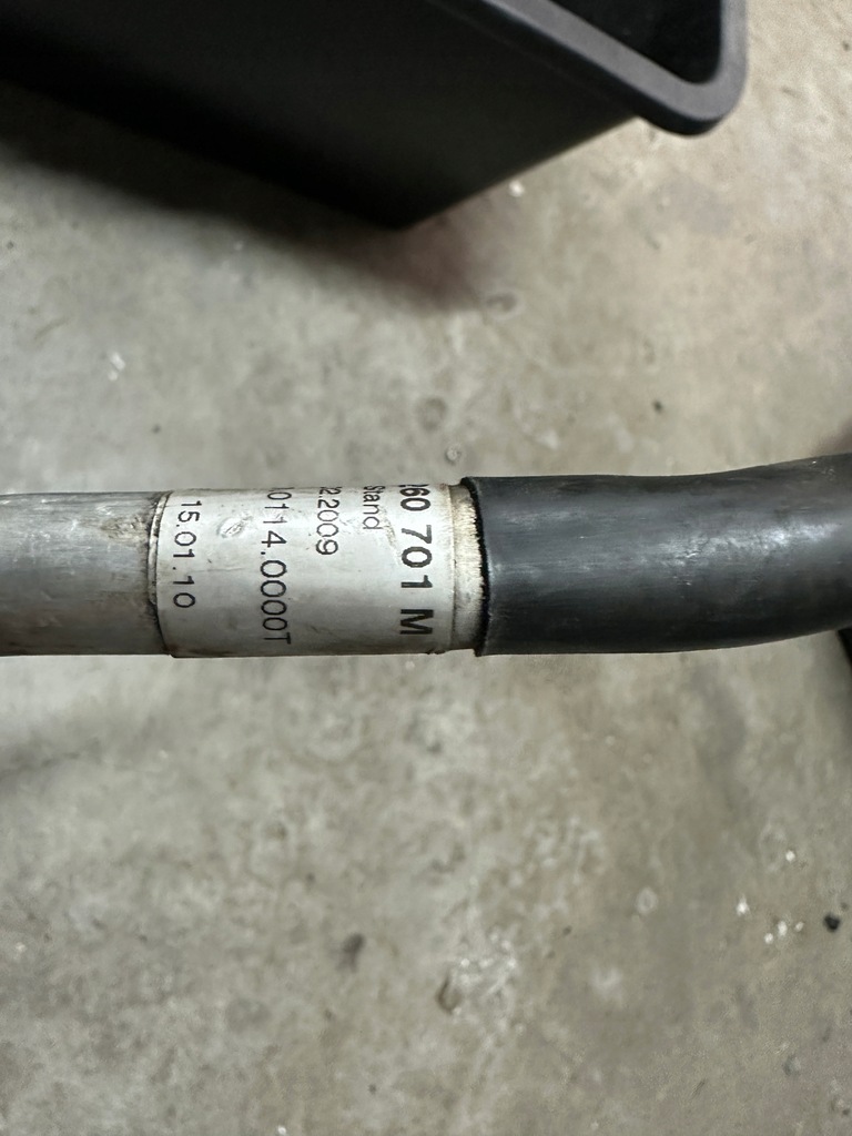 фото №6, Audi a8 d4 шланг кондиціонера