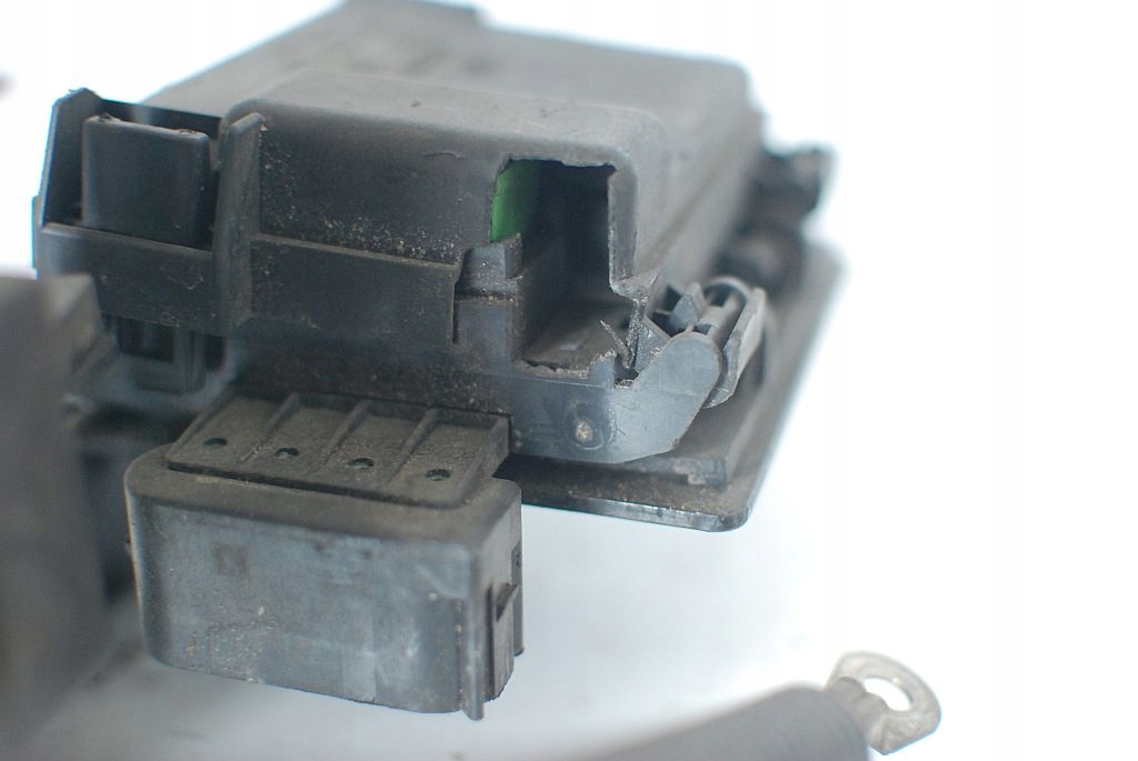 фото №5, Запобіжники акумулятор vw polo 9n бензин