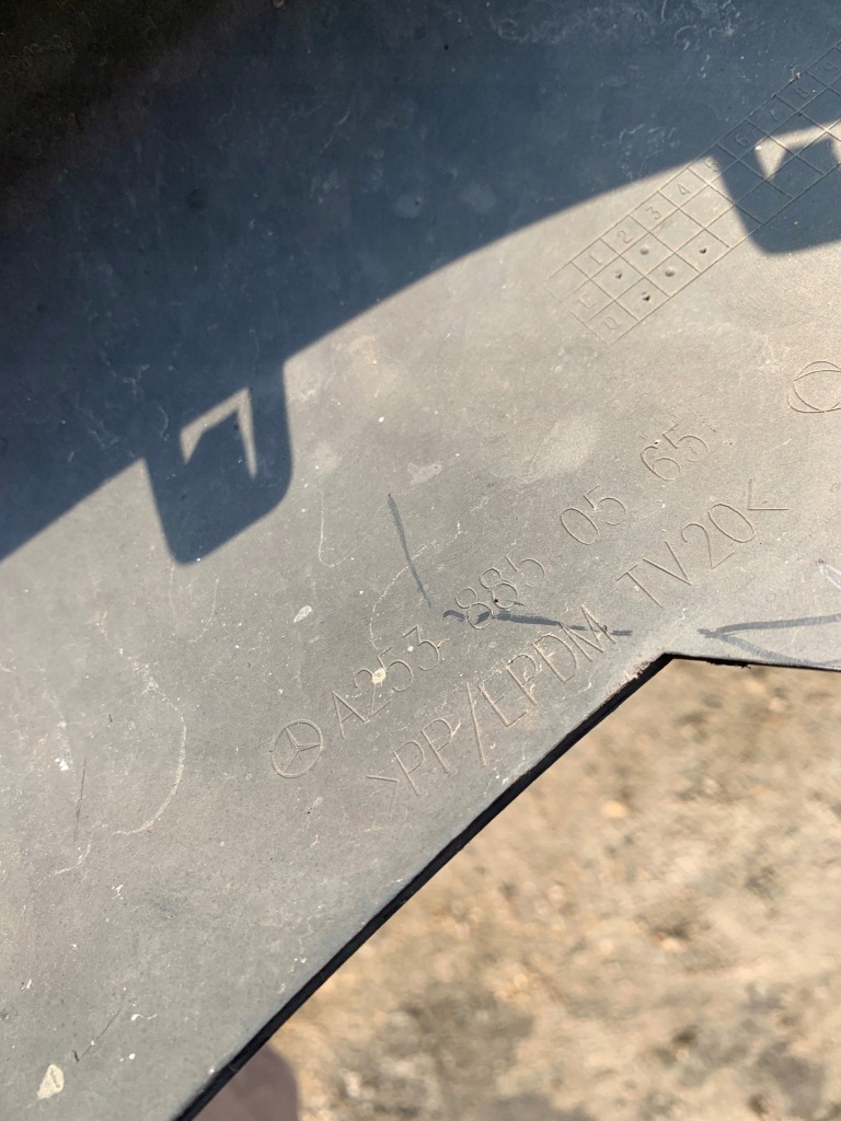 фото №4, Mercedes a-klasa w177 решётка радиатора заглушка бампера amg