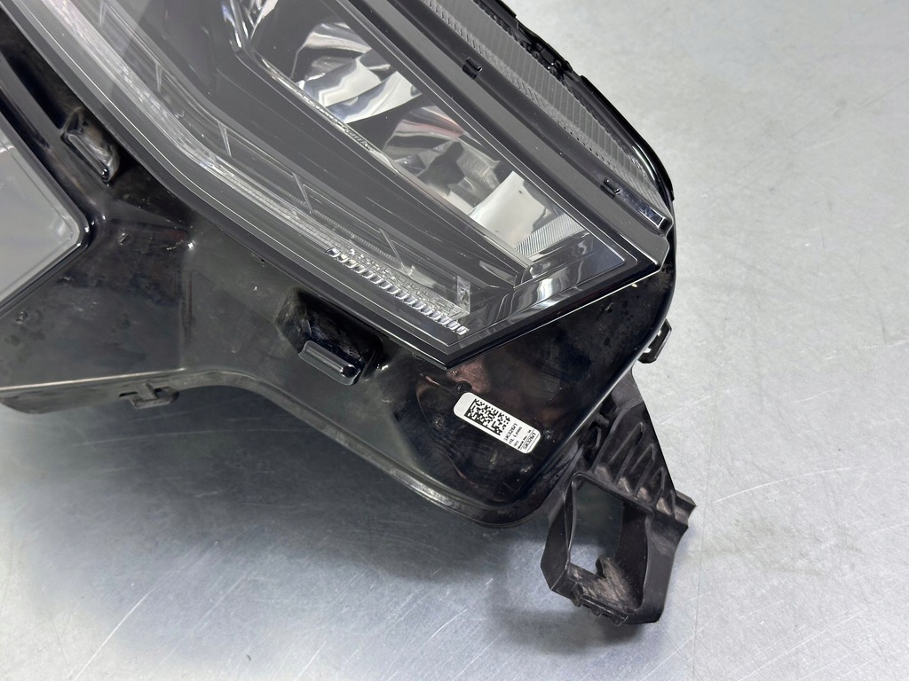 фото №14, Skoda kodiaq 2022 перед сторона правая лампа передняя 566941036 europa.