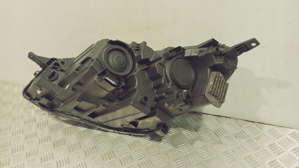 Фара ford kuga mk3 lv4b 19-23 lv4b-13e014-ca led оригинал европа правый в Украине