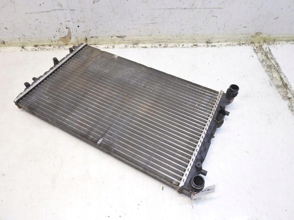 Радиатор воды skoda fabia 2 1.9 tdi 6q0121253q v4333001 Киев