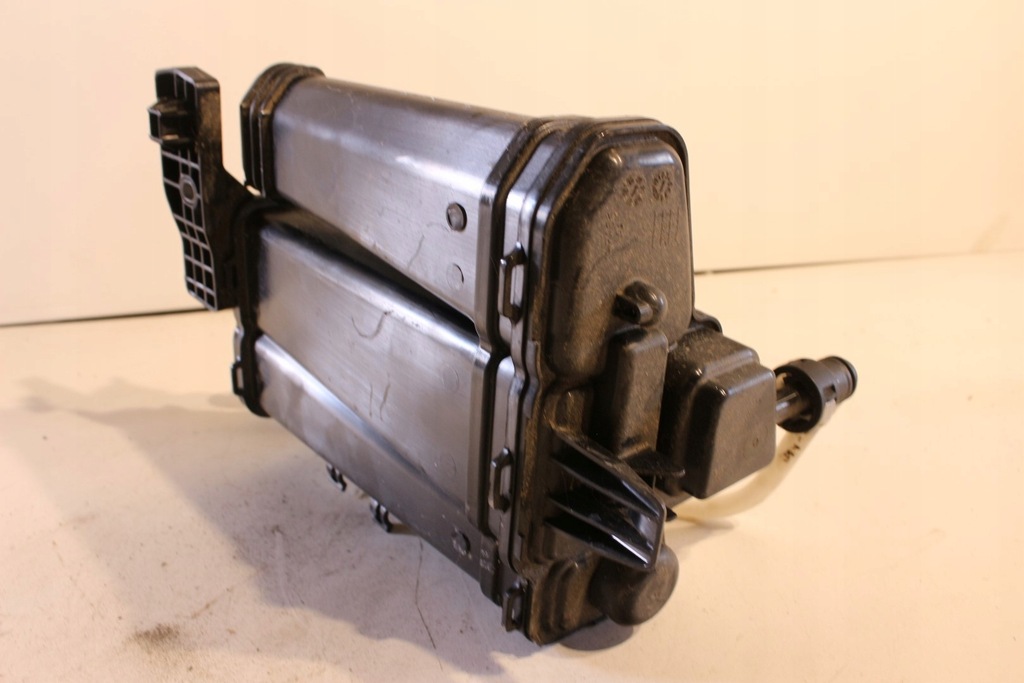 фото №8, Фильтр угольный паров audi a1 ii 82a 2q0201801a