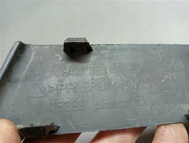 M2 решётка бампера правая mercedes a9437514918 с Разборки