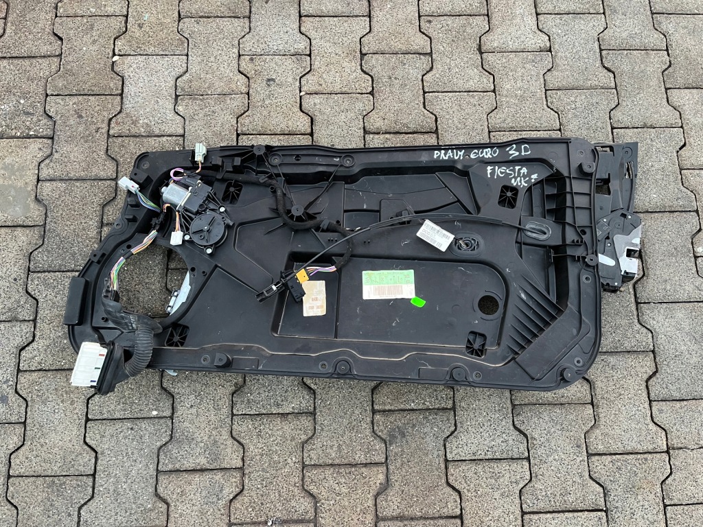 фото №1, Ford fiesta mk7 3d механизм стекло плита правая