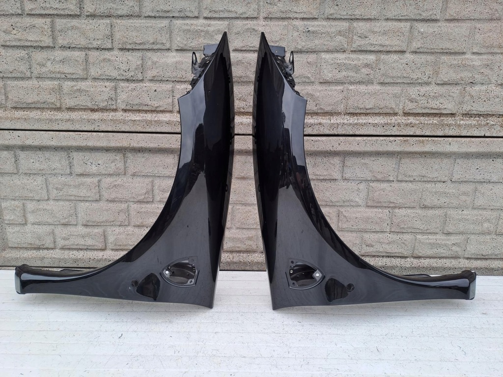 Купити Ferrari 458 italia крила правий лівий передній оригінал