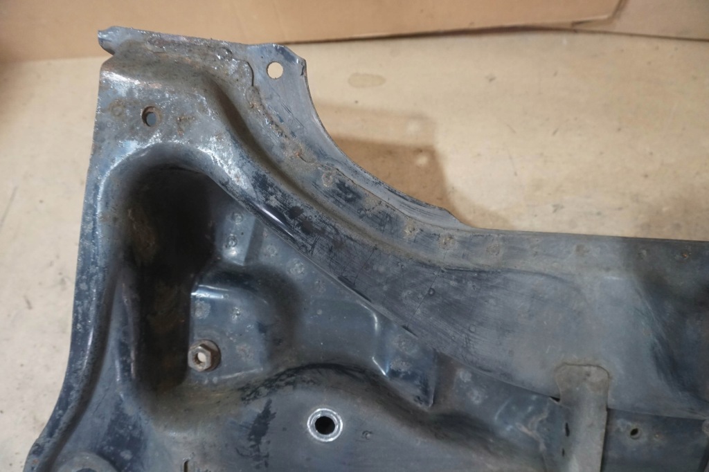 Toyota yaris ii 08-11r передня балка підвіска підрамник підрамник 512010d090 Ціна