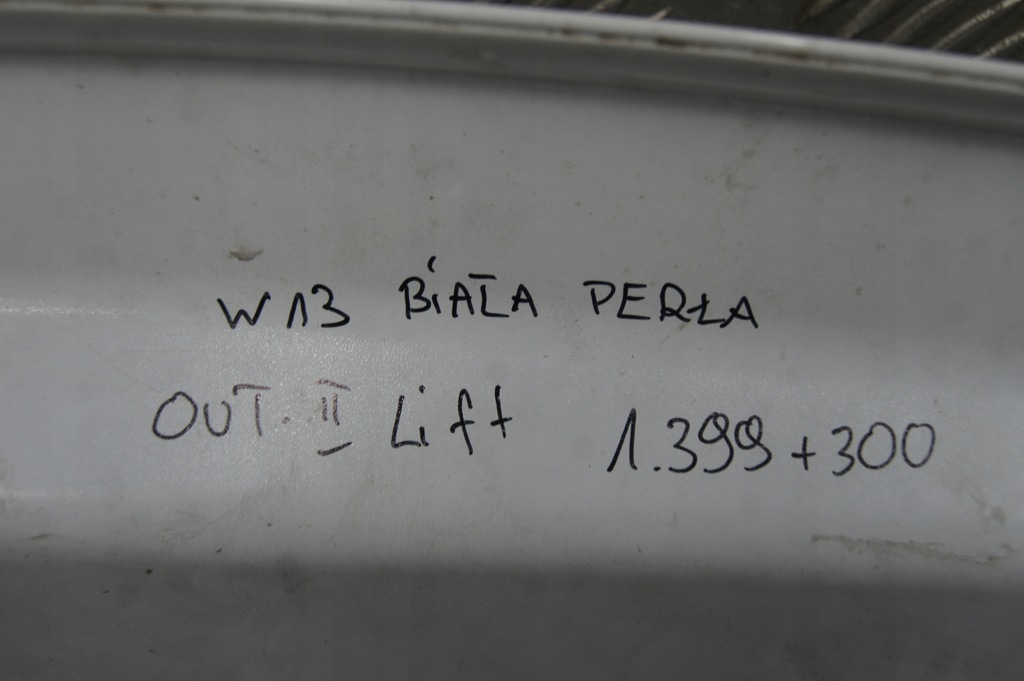 фото №16, Mitsubishi outlander ii lift капот цвет w13 комплектная