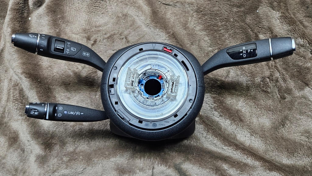 Купить Переключатель комбинированный лента mercedes w166 a1669008000