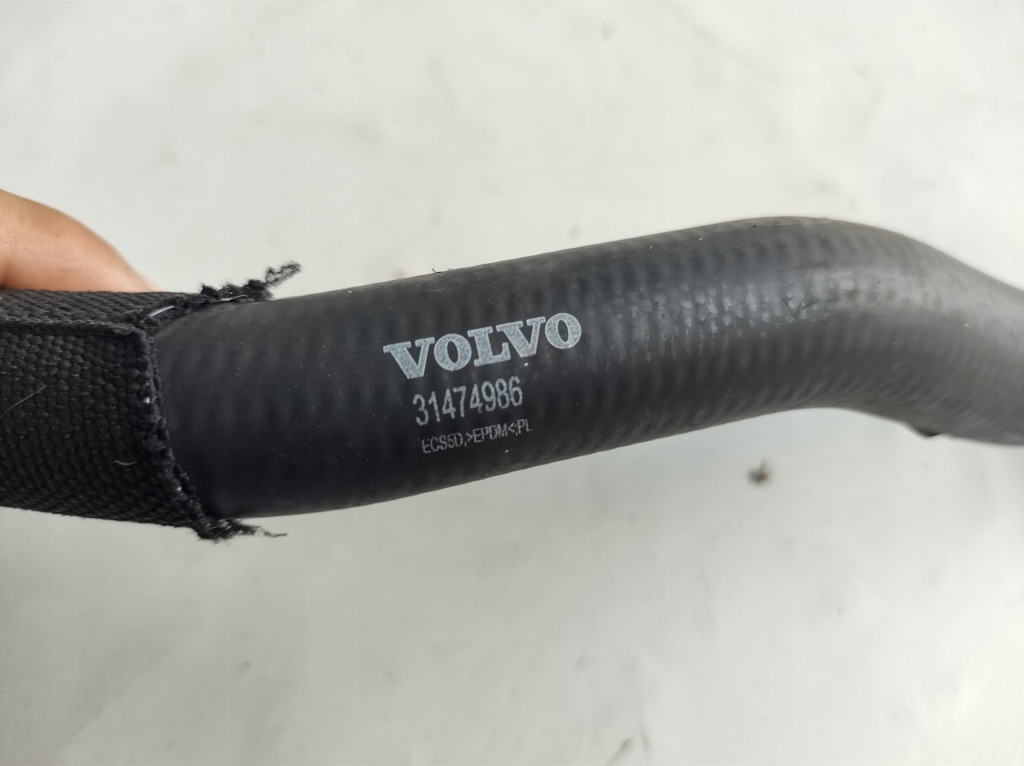 фото №6, Volvo v40 14r - труба шланг wąż wody 31474986
