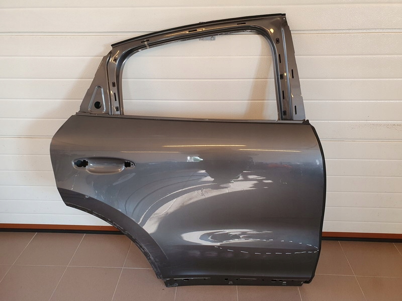 фото №1, Porsche cayenne coupe 9y3833312 дверь правое задняя оригинальный номер