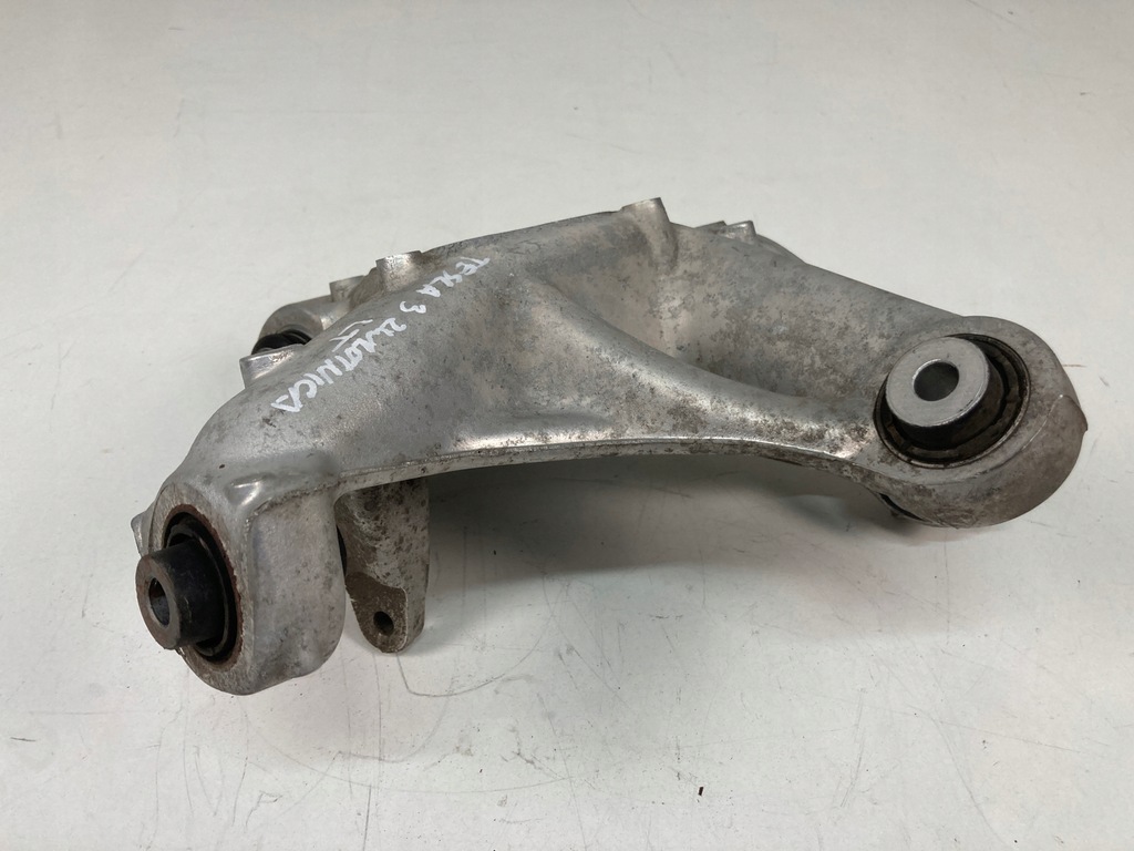 фото №4, Поворотный кулак левая задняя tesla 3