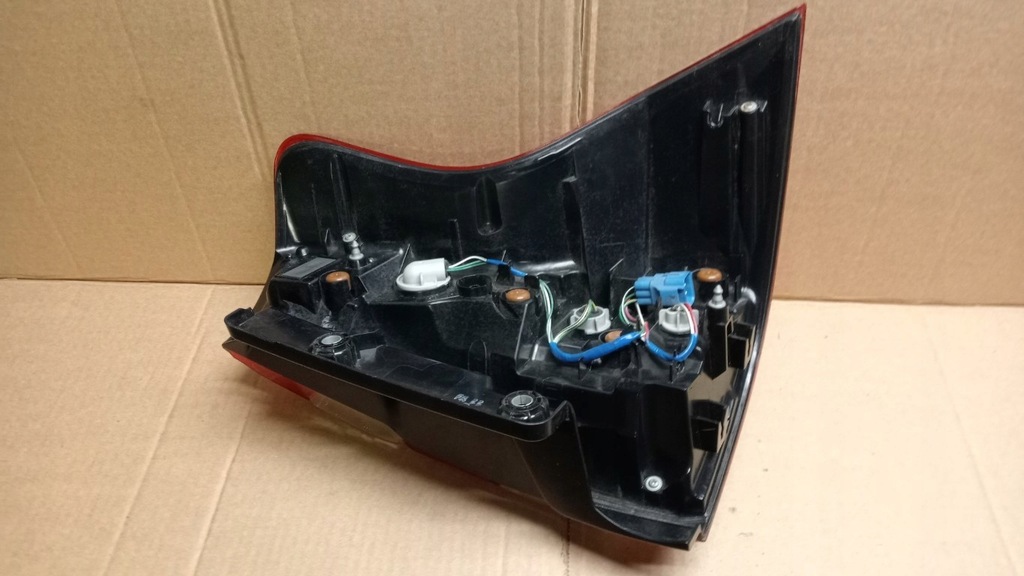 фото №8, Toyota land cruiser fl лампа задня ліва led