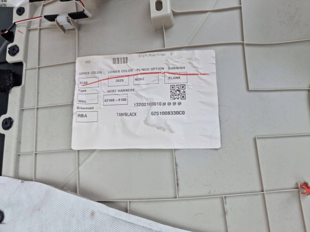 фото №10, Toyota sienna 2.5 hybrid xle обшивка багажника правый 2021-