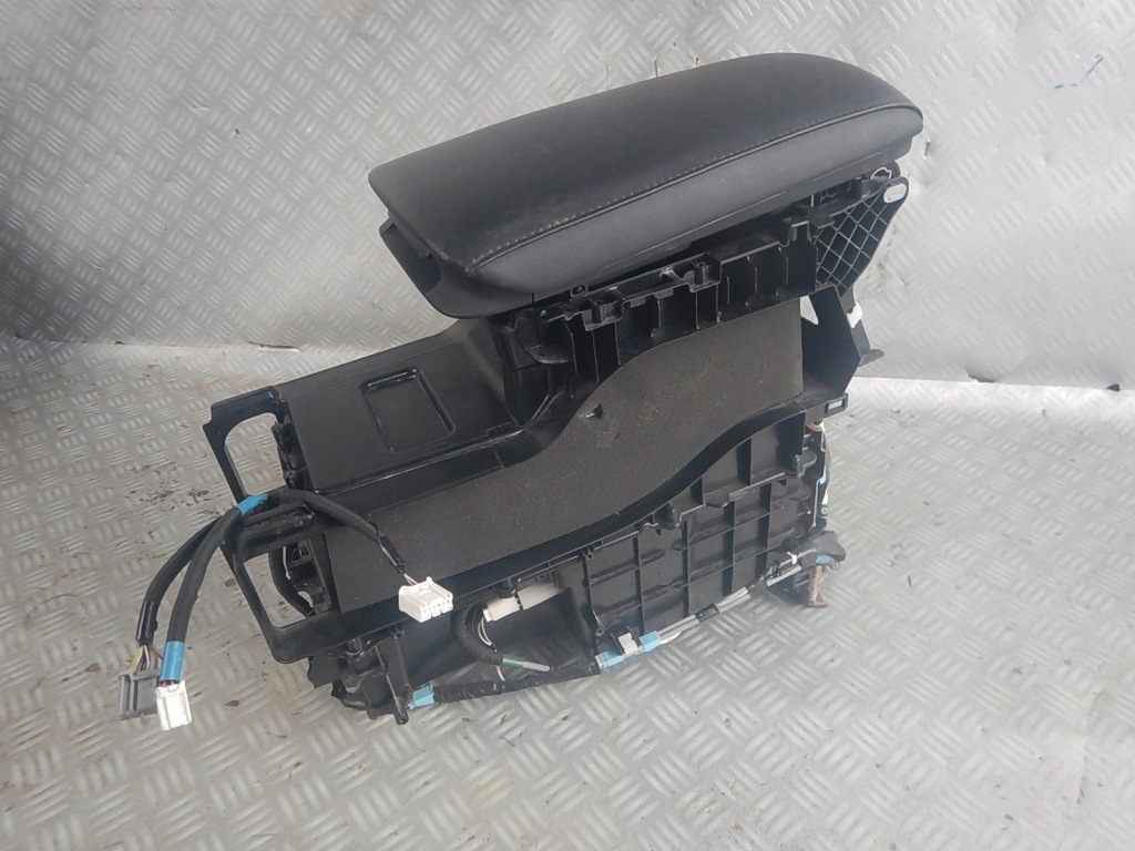 Купить Lexus rx rx350 rx450 3 подлокотник туннель средний 58811-48040 оригинал