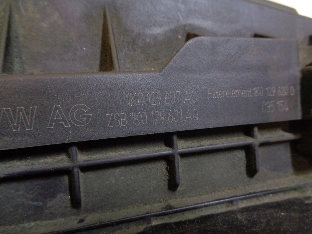 фото №8, Корпус фільтра повітря vw golf v 5 1.4 tsi 03-