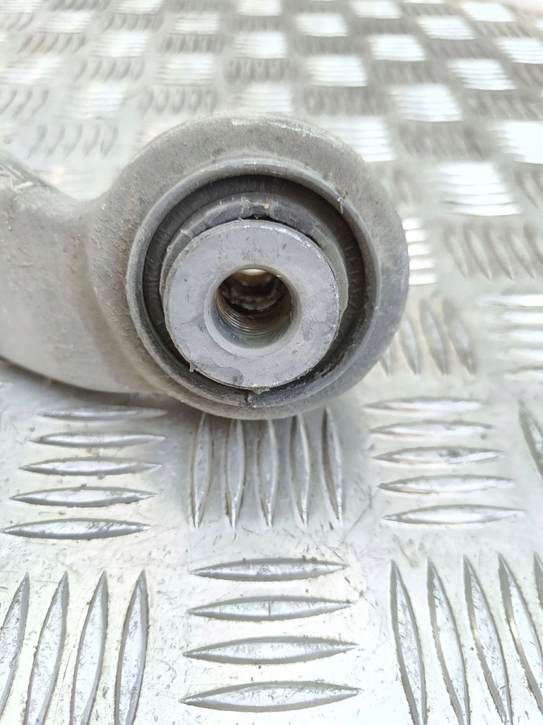 фото №7, Bmw 7 f01 f02 f03 f04 2014 верхний рычаг задний