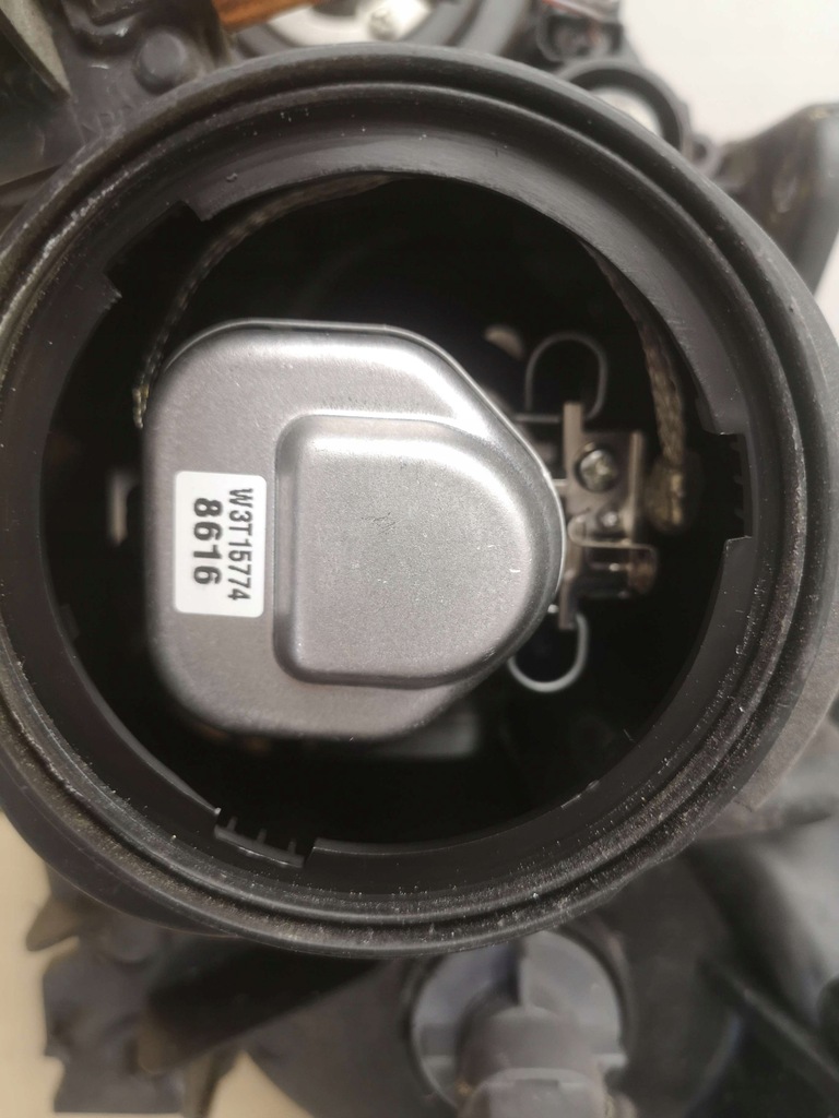 фото №8, Лампа перед права mazda 3 bk 06-09 ксенон