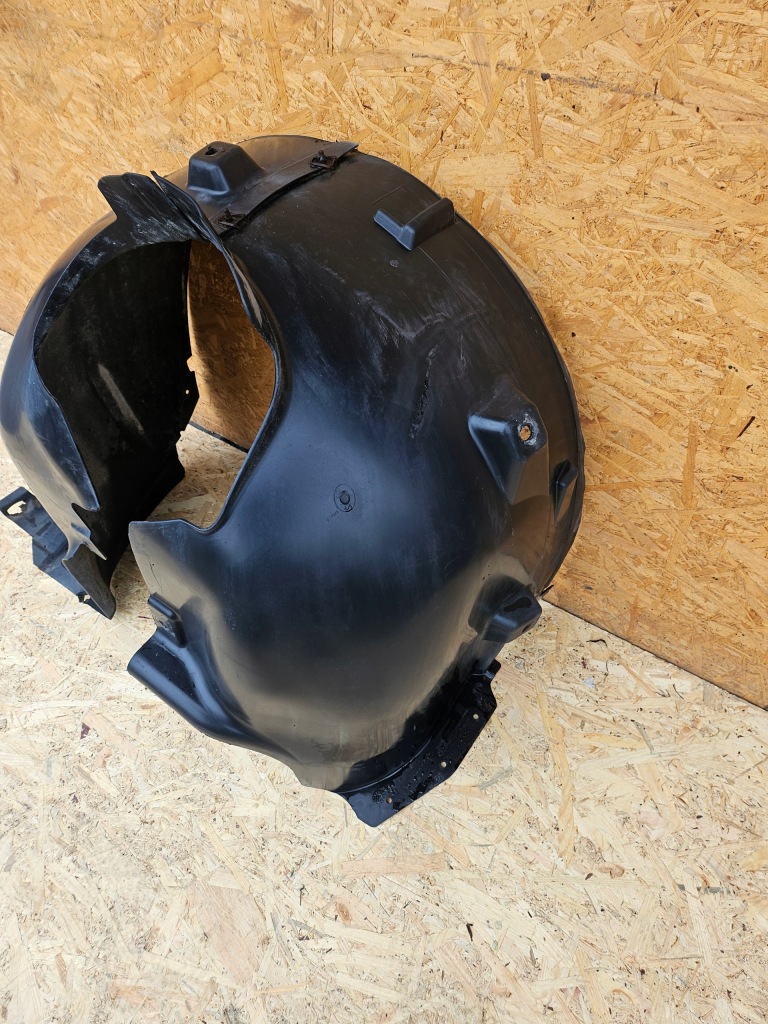 Купить Подкрылок правое передние mercedes w164 ml