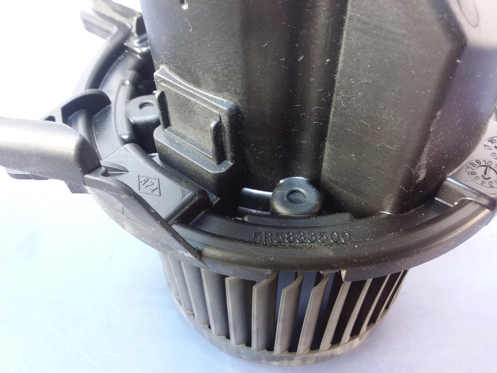 фото №5, Renault captur i повітродувка повітря 5r5833500