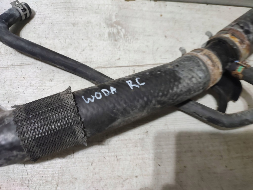 фото №3, Lexus rc 2019 шланг / wąż wody