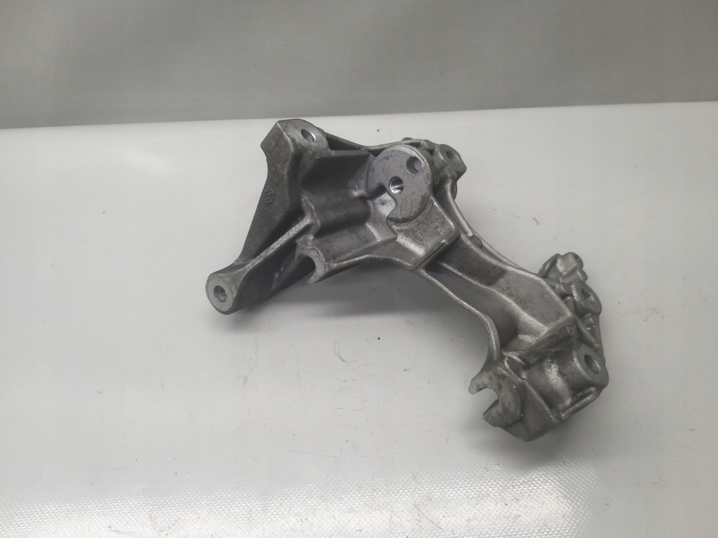 Купити Кронштейн генератора 1.2 tce h5fa400 renault scenic megane juke 117108063r