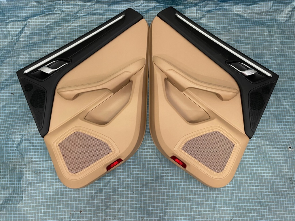 фото №1, Porsche macan s 95b оббивка обшивка двері задня лівий правий