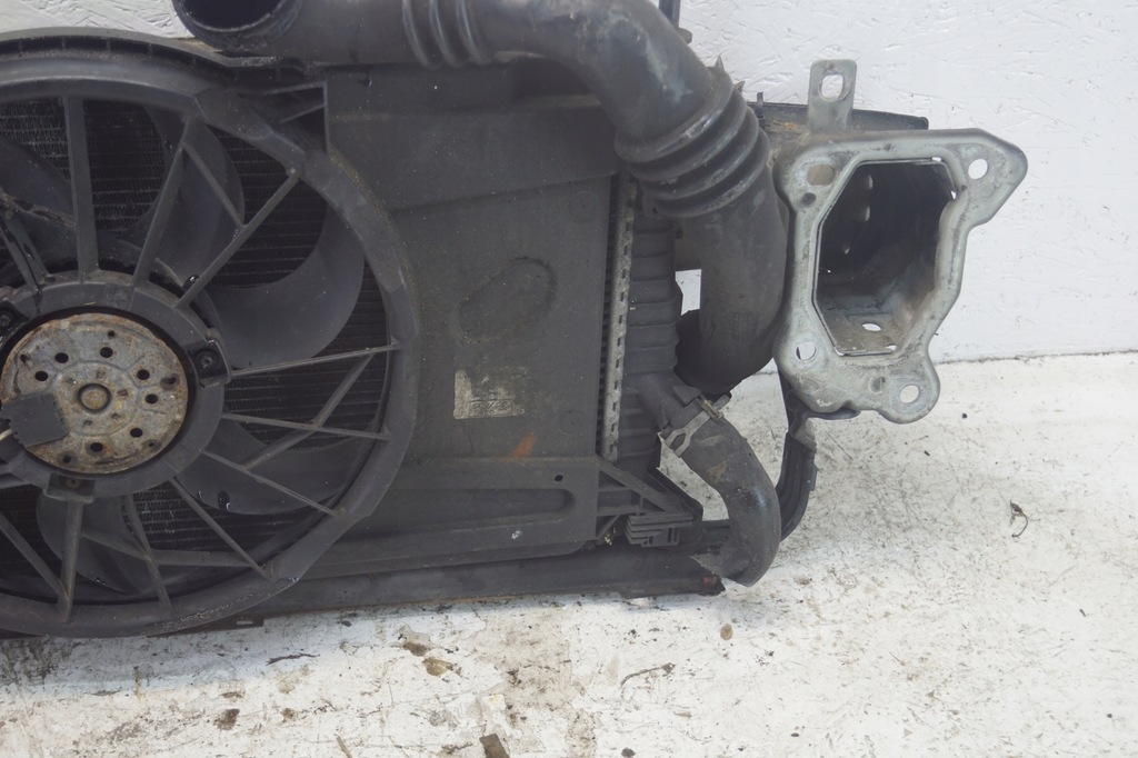 фото №13, Pas передній радіатор volvo v50 2.0d