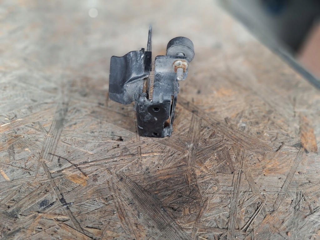 фото №7, Замок кришки двигуна капот mercedes w212