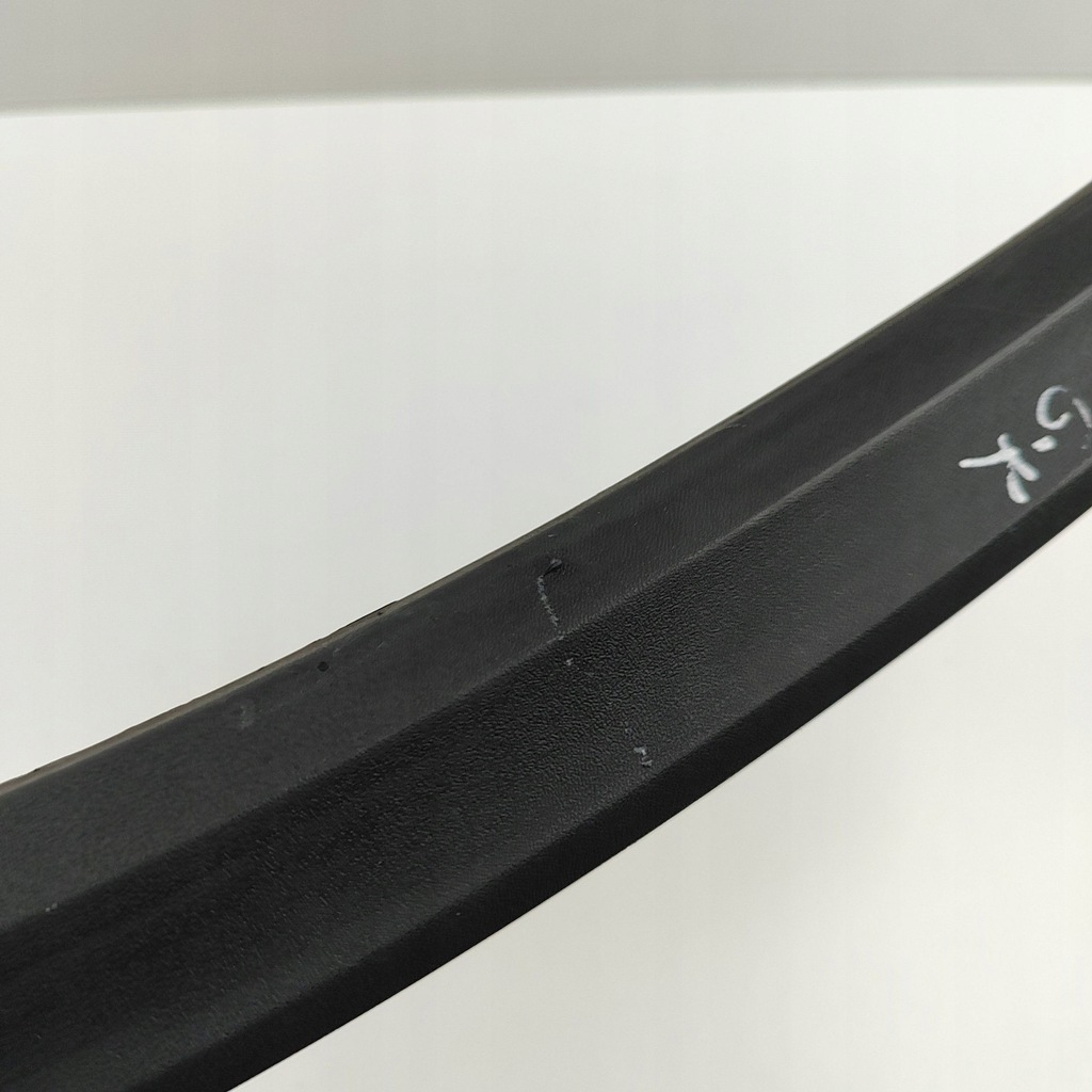 фото №7, Skoda karoq 2023 левая сторона молдинг заднего крыла