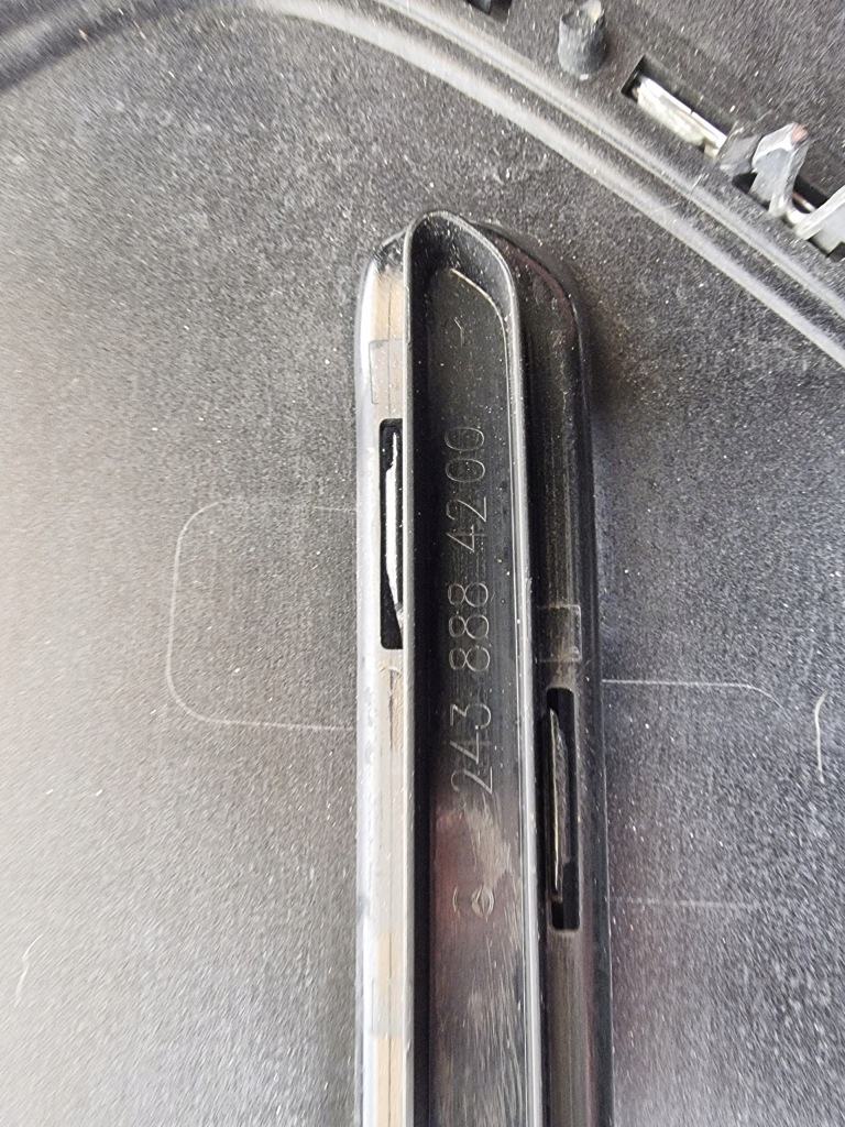 Mercedes eqa eqb a243 решітка радіатора радіатора решітка радіатора a2438880700 Ціна